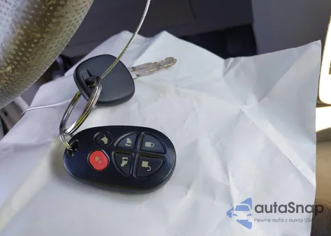 2013 Toyota Sienna Se 8 Passenger from USA, damaged, VIN 5TDXK3DC5DS366957